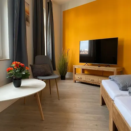 Fewo „Lucy“ 5 Personen, Zentrale Lage, Parkplatz Dessau-Rosslau Exterior photo