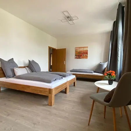 Fewo „Lucy“ 5 Personen, Zentrale Lage, Parkplatz Dessau-Rosslau Exterior photo